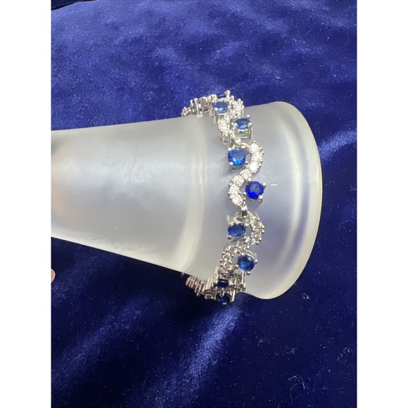 The Unbranded Brand Jewelry - Tennis‎ Bracelet Blue Clear Crystal Cubic Zirconia Silver Tone 6.5"